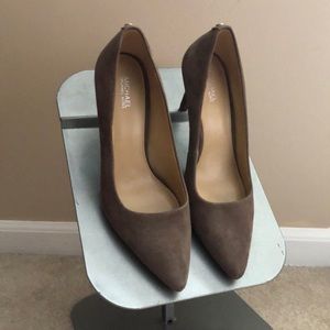 Michael Kors Suede Pumps